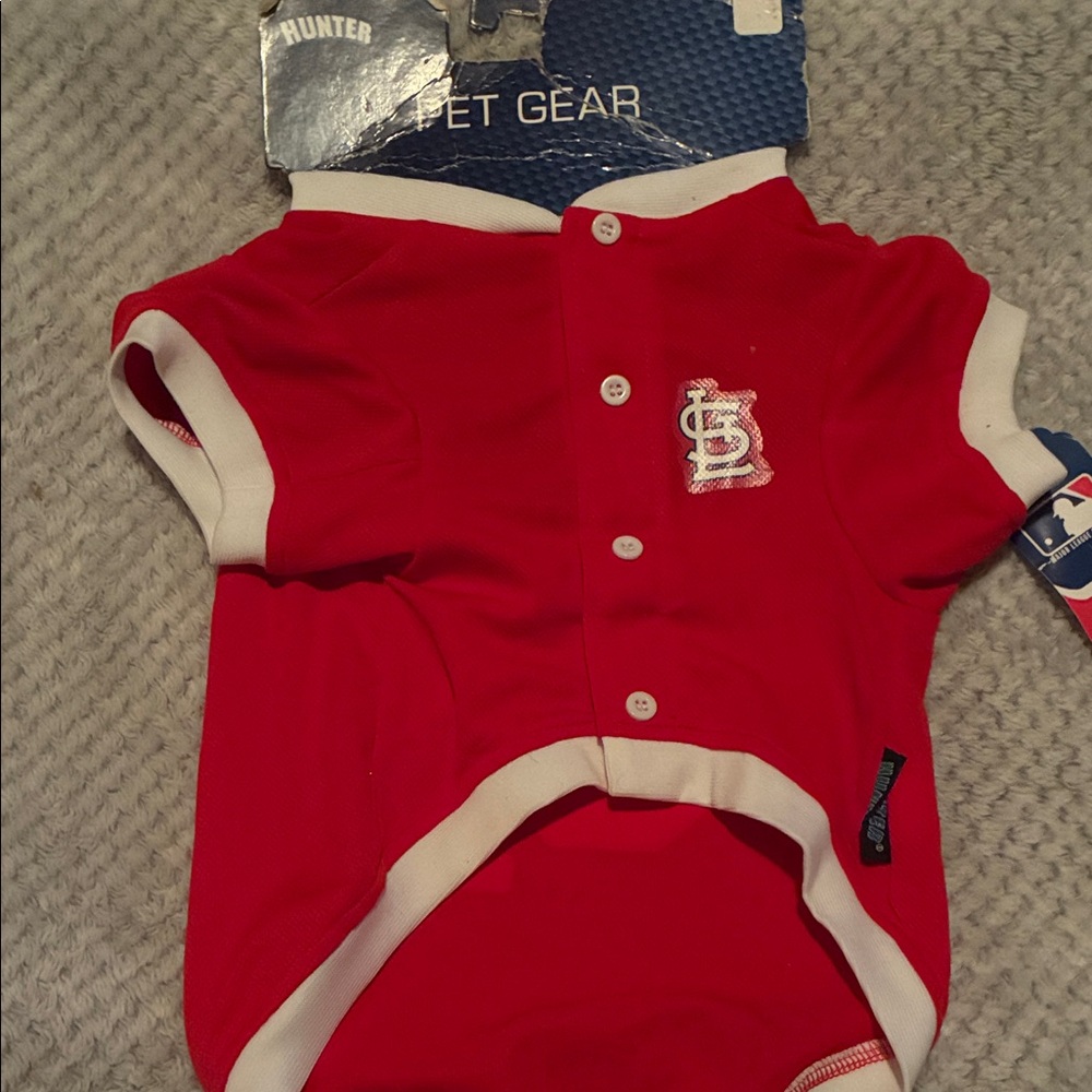 Hunter Red Dog Shirt with White Trim listed large but more like a medium